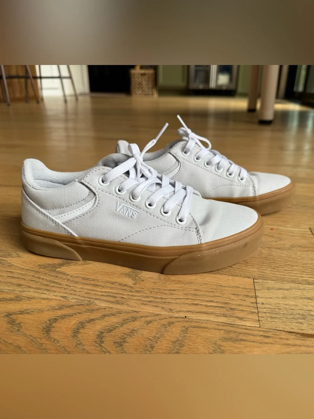 Vans Low-Top Sneakers in Light Gray and Gum